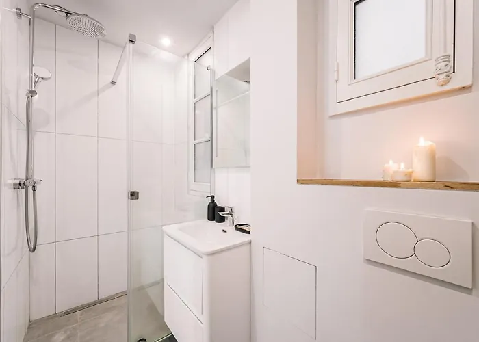 Soona - 3 A Invalides Apartman *